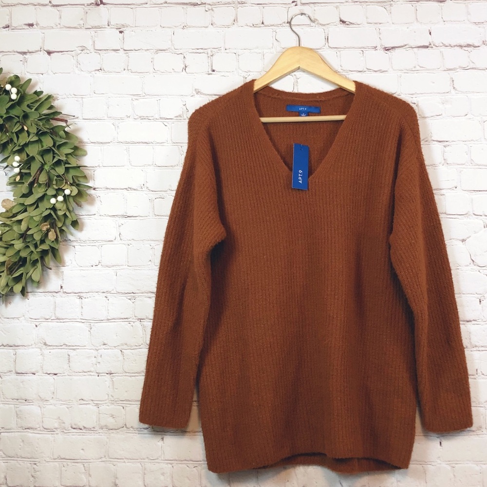 Apt 9 soft rust v neck